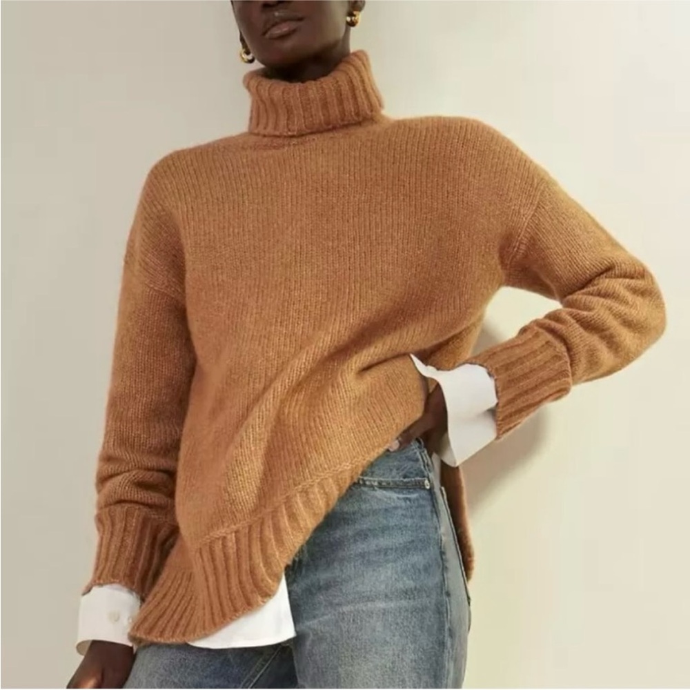 Everlane The Cloud Turtleneck Alpaca Wool Blend
Brown Sweater M